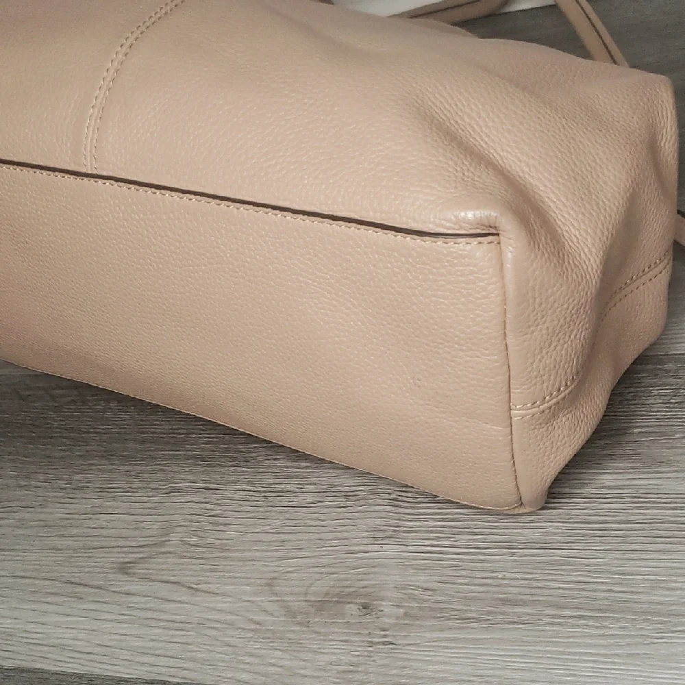 Vince Camuto Tan Leather Tote Bag - Picture 8 of 16